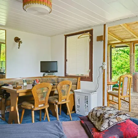 Hébergement de vacances Hill-view Holiday In With Garden And Patio *